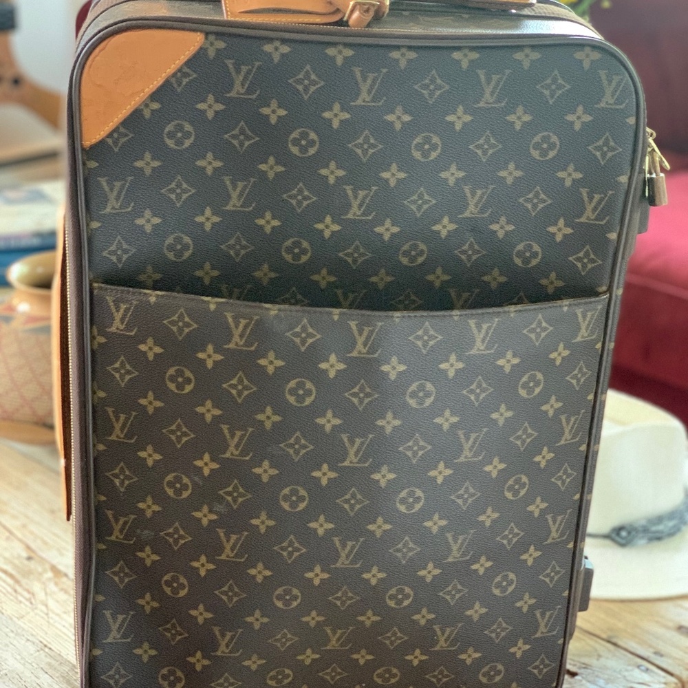 Louis Vuitton Monogram Pegasi 50 Business